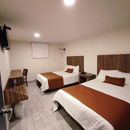 Hotel Plaza Morelos Toluca Kültér fotó