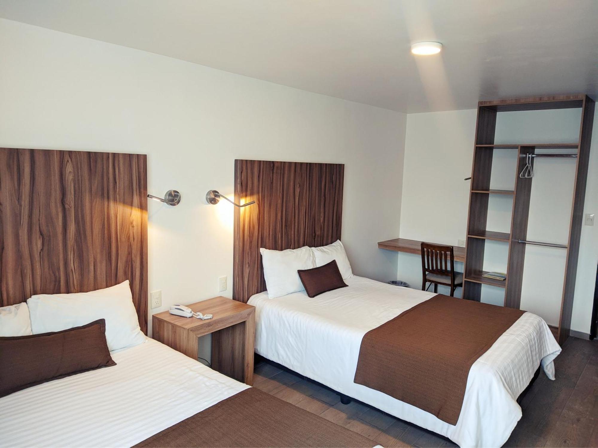 Hotel Plaza Morelos Toluca Kültér fotó