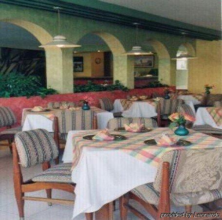 Hotel Plaza Morelos Toluca Kültér fotó