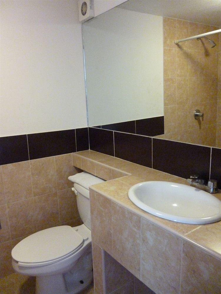Hotel Plaza Morelos Toluca Kültér fotó